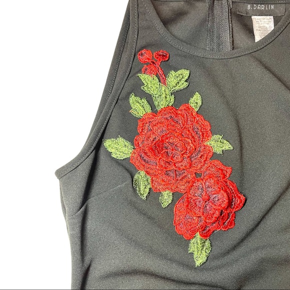 B Darlin Embroidered Red Rose Patch Sheath Sleeveless Black Dress size 1/2 - Picture 8 of 10